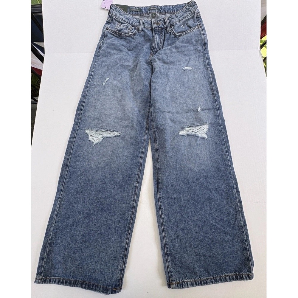 Wild Fable Women's  Low-Rise Baggy Jeans Size 4 NWT